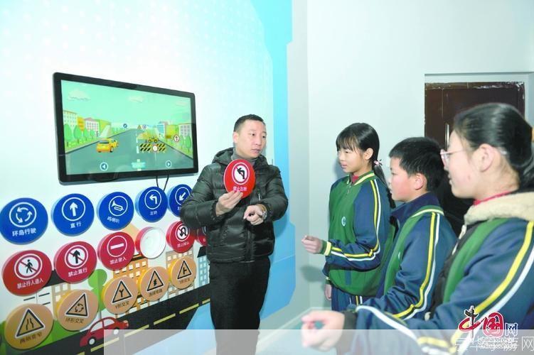 湖北校园版e信:助力教育信息化,提升学生学习体验