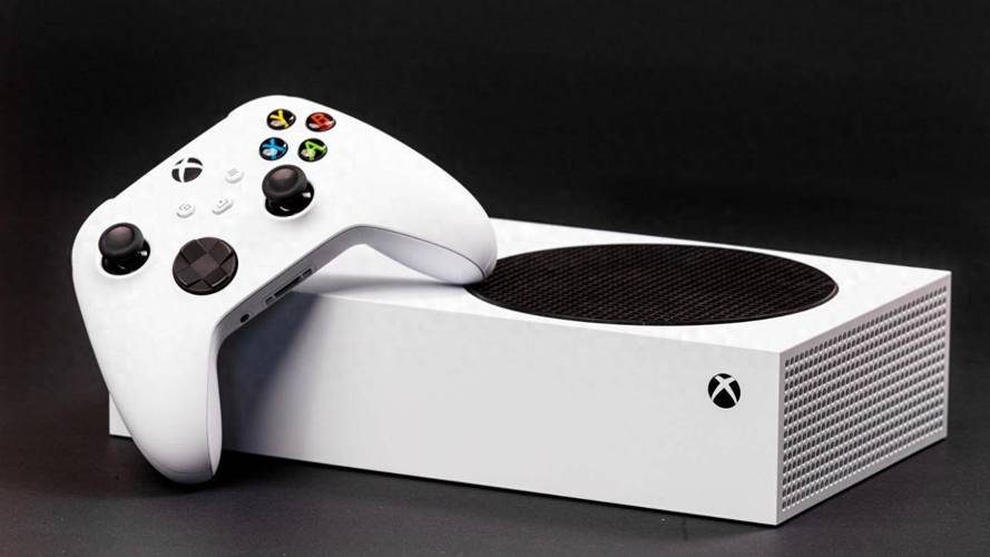 Xbox Series S 价格反超老大哥：六年后竟涨到 500 美元，性价比还在吗？